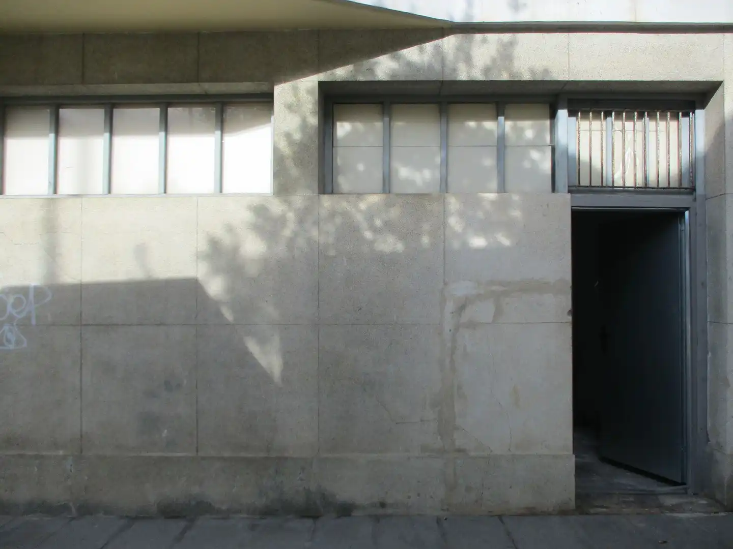 Vista exterior de Local en venta en Ategorrieta - Ulia