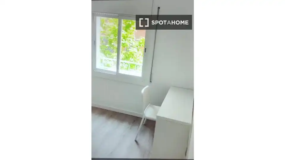 Room in Pubilla Cases