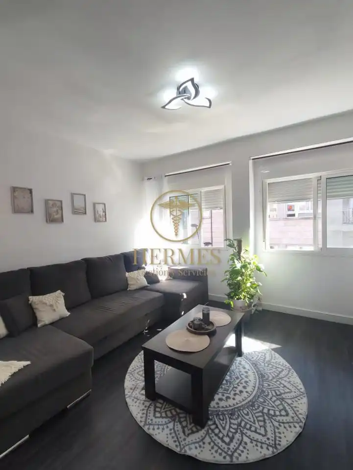 Sala de estar de Piso en venta en O Porriño   con Calefacción, Terraza y Trastero