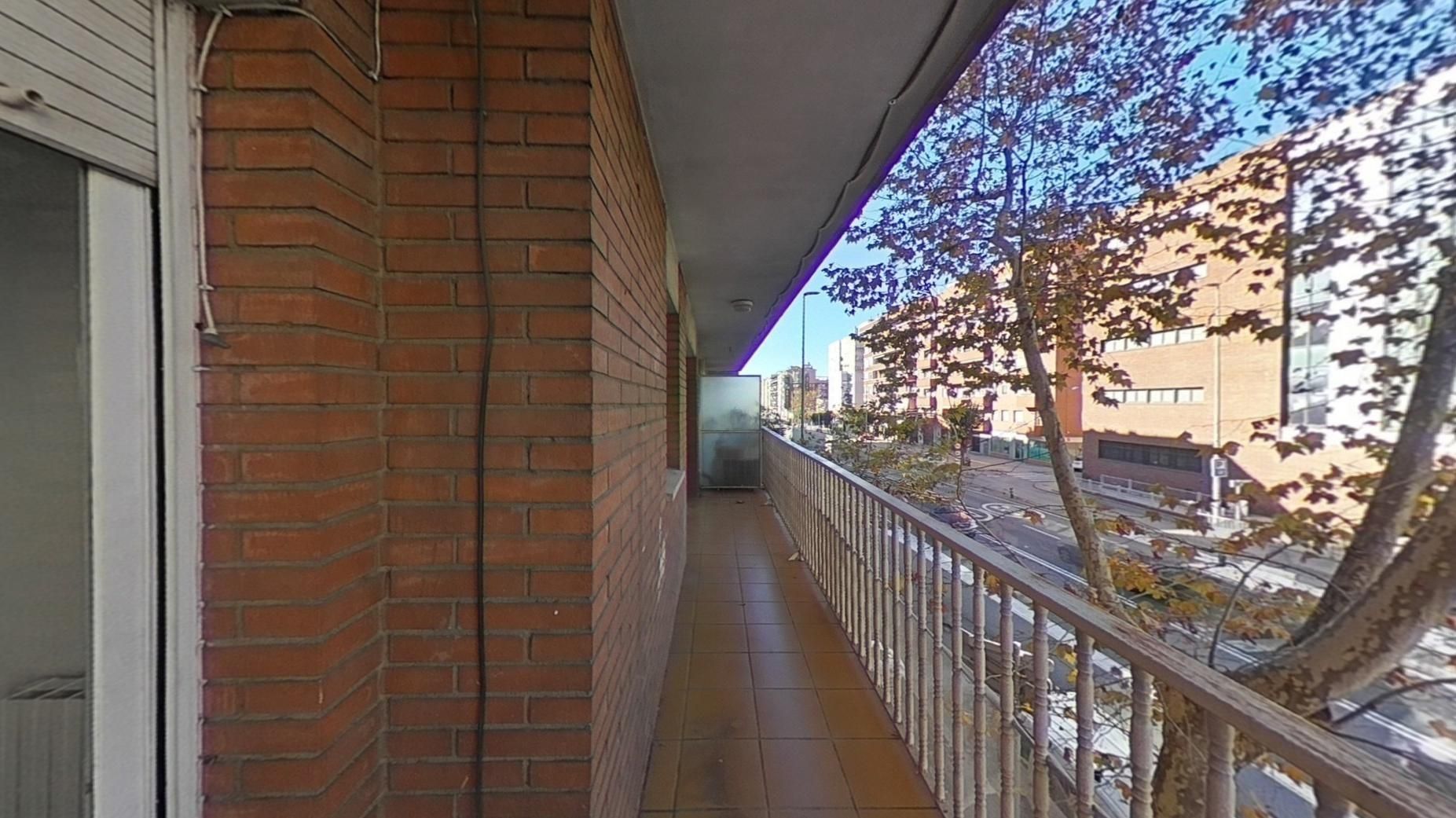 Vista exterior de Pis en venda en Sabadell amb Terrassa, Balcó i Piscina comunitària