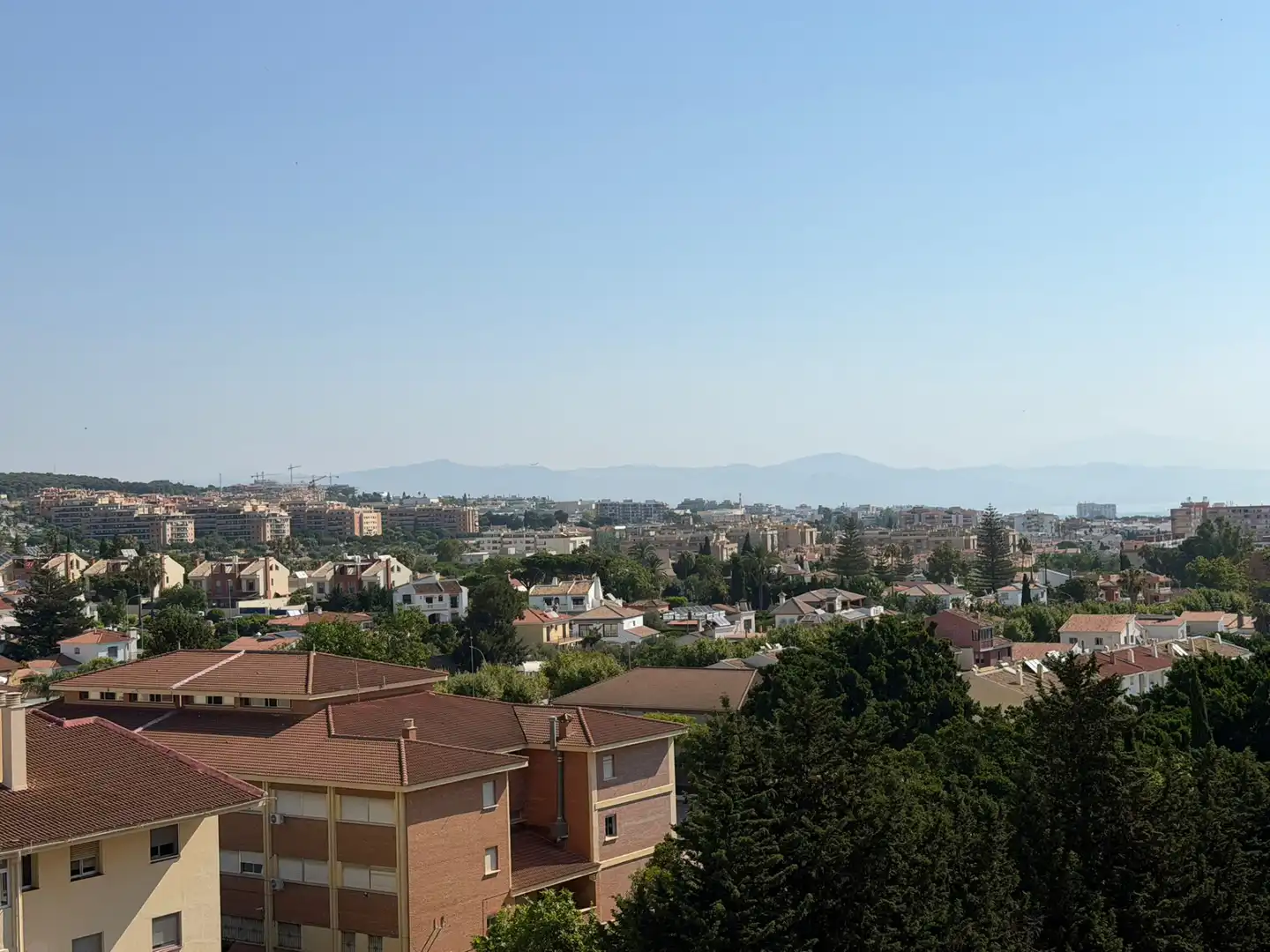 Vista exterior de Piso en venta en Benalmádena con Aire acondicionado, Calefacción y Parquet