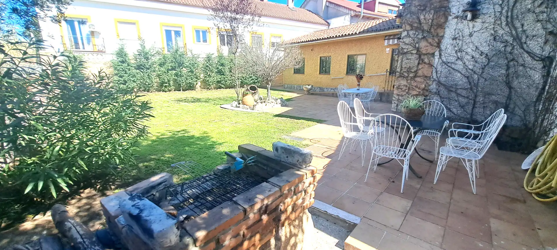 Terrassa de Casa o xalet en venda en Talamanca de Jarama amb Calefacció, Jardí privat i Forn