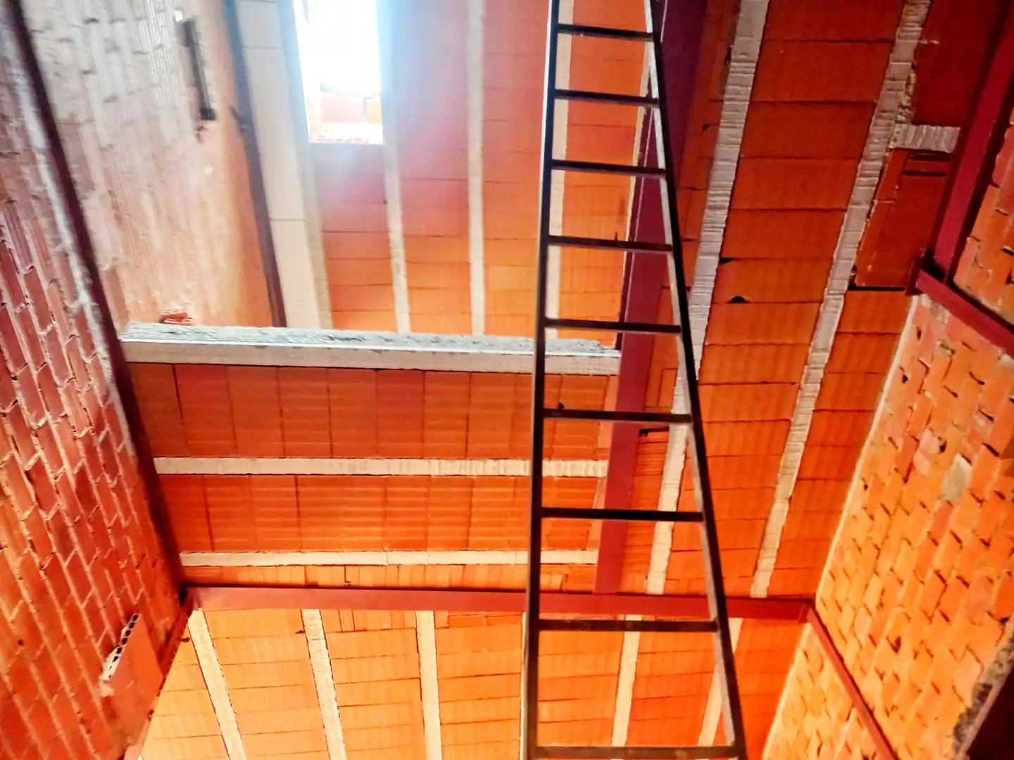 Casa adosada en venta en Calle Olmo, 8, Ayllón