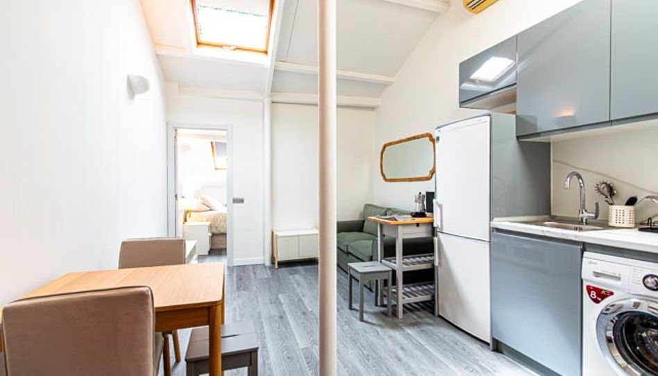 Apartamento de alquiler en Calle de la Palma, Universidad - Malasaña