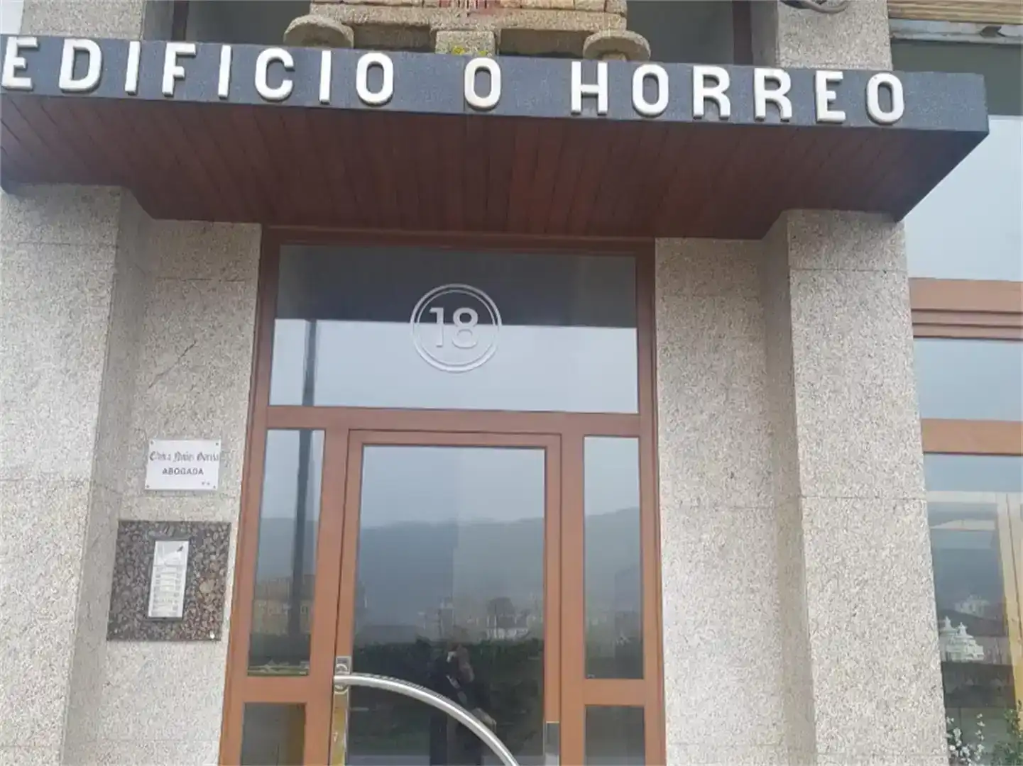 Piso en venta en Outes con Balcón