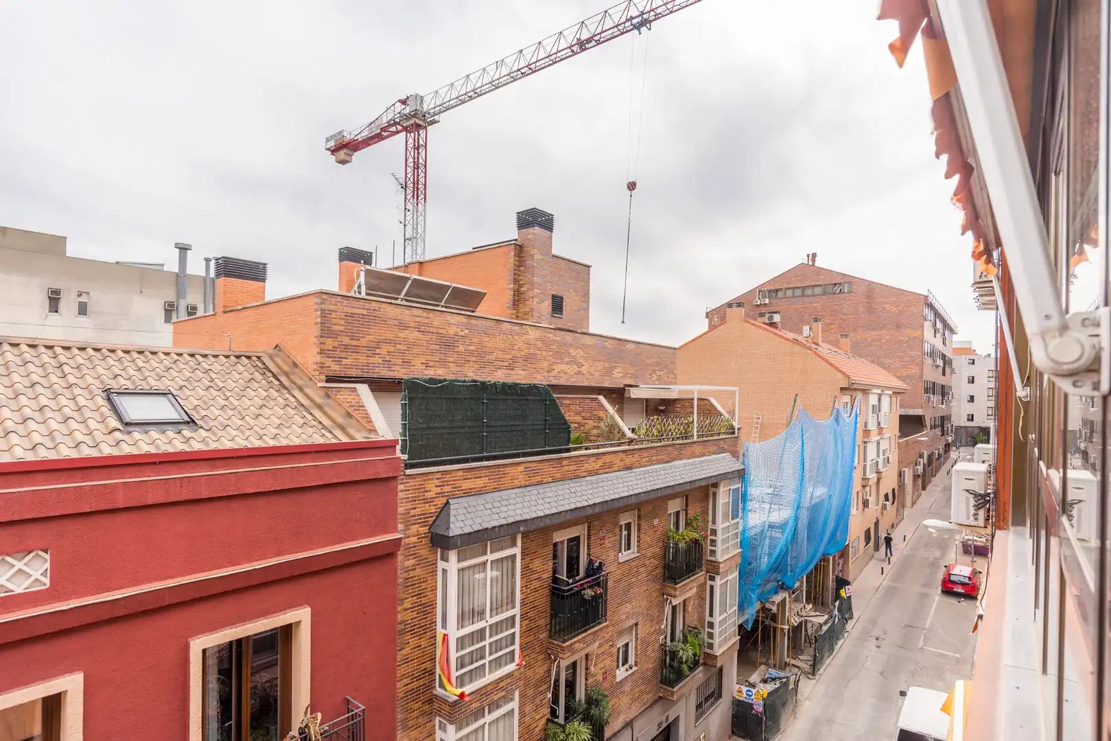 Vista exterior de Nave industrial en venta en Madrid