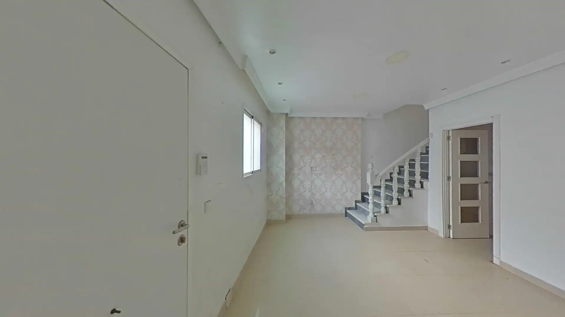 Casa adosada en venta en Almería