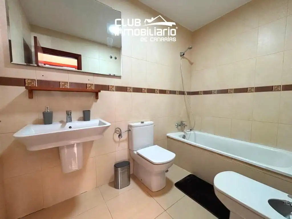 Bathroom of Flat for rent in Granadilla de Abona