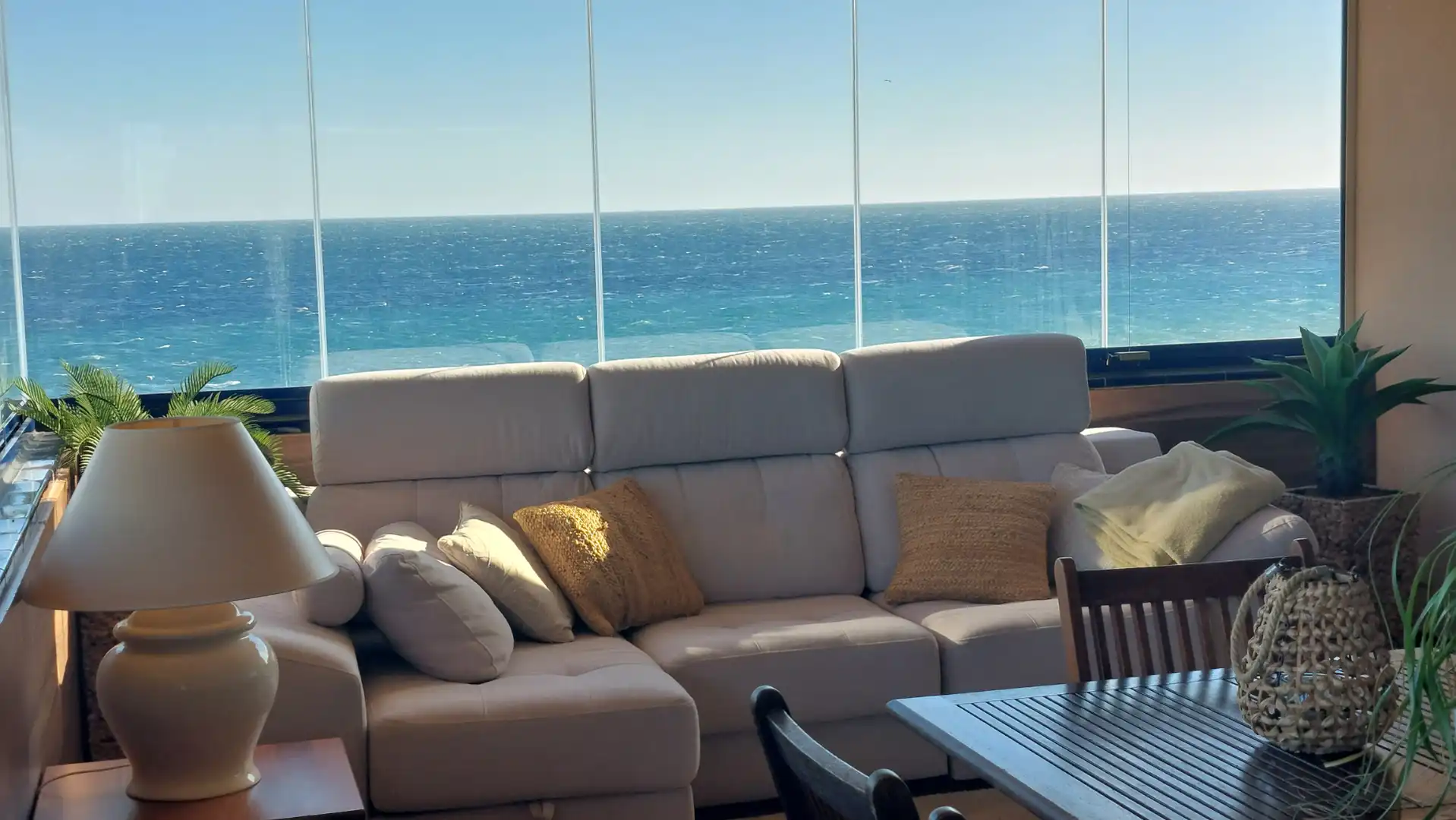 Sala d'estar de Apartament en venda en La Manga del Mar Menor amb Terrassa, Moblat i Forn