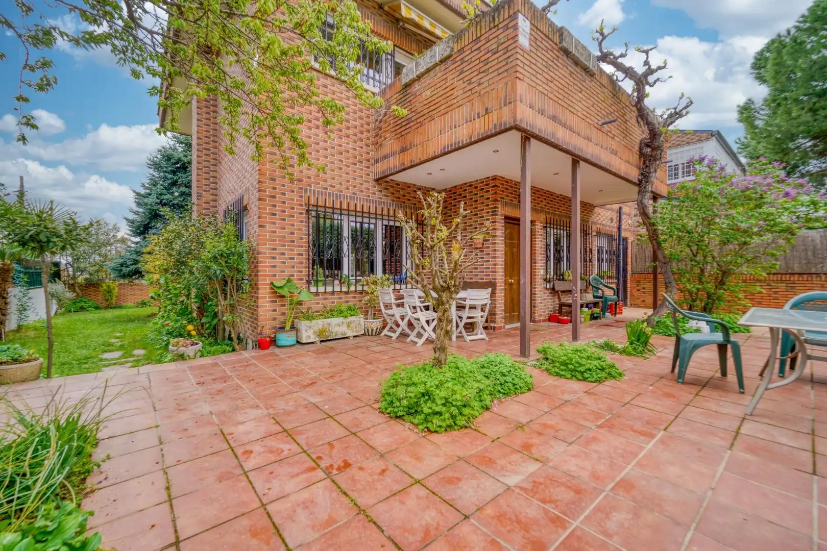 Jardín de Casa adosada en venta en Madrid con Calefacción y Jardín privado