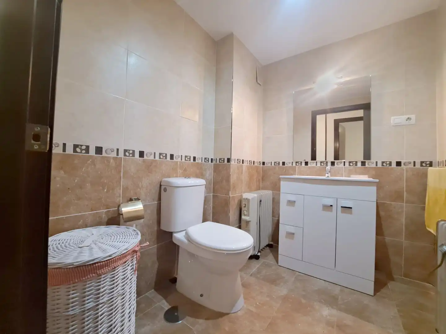 Bathroom of Apartments for sale in Málaga  with Air Conditioner, Heating and Terrace
