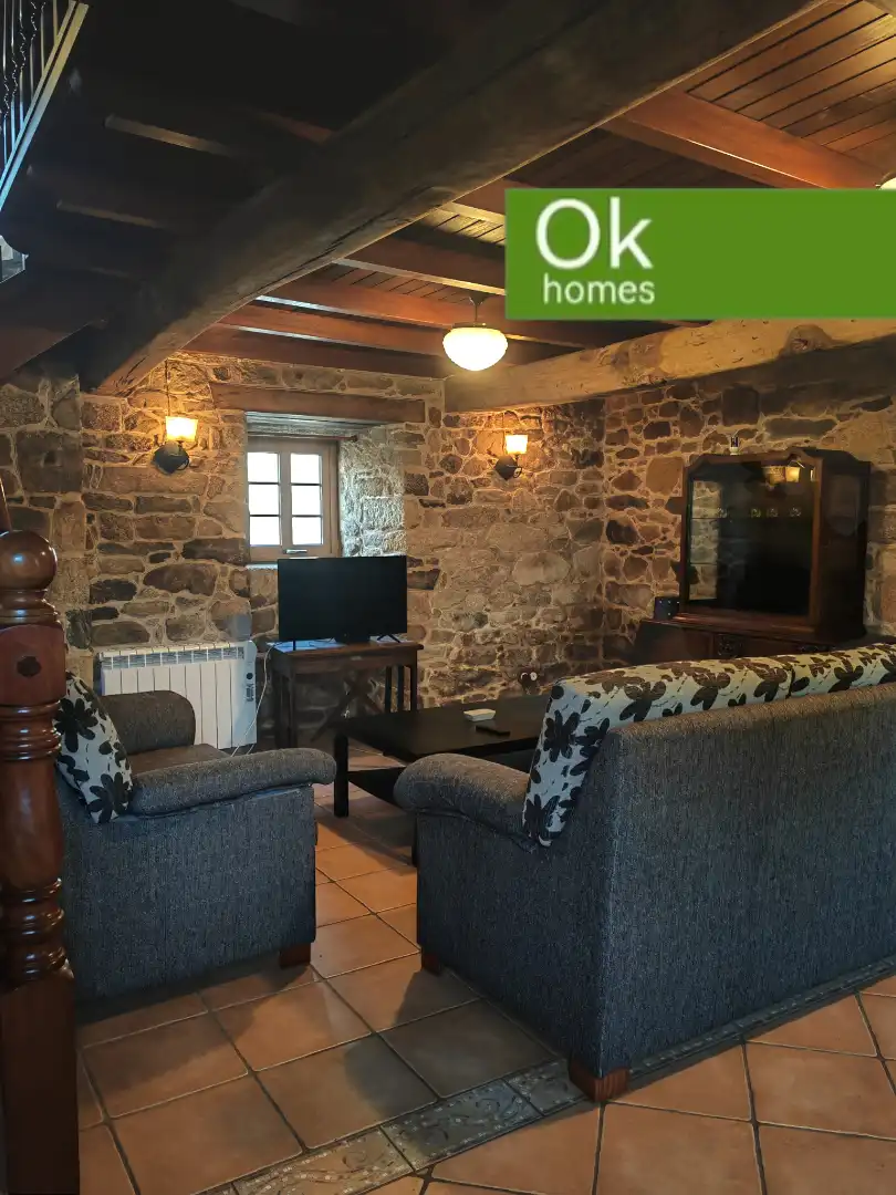 Wohnzimmer von Country house zum Verkauf in Guitiriz mit Heizung, Parkett und Abstellraum