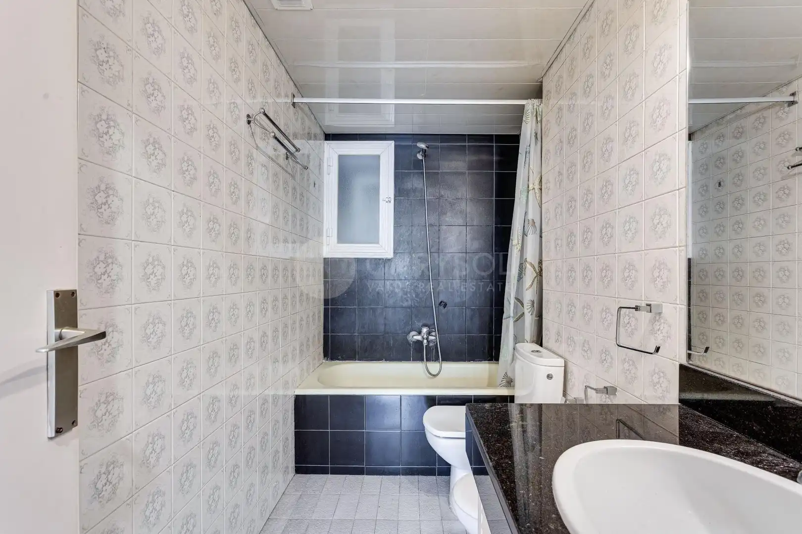 Baño de Piso en venta en Barcelona con Parquet