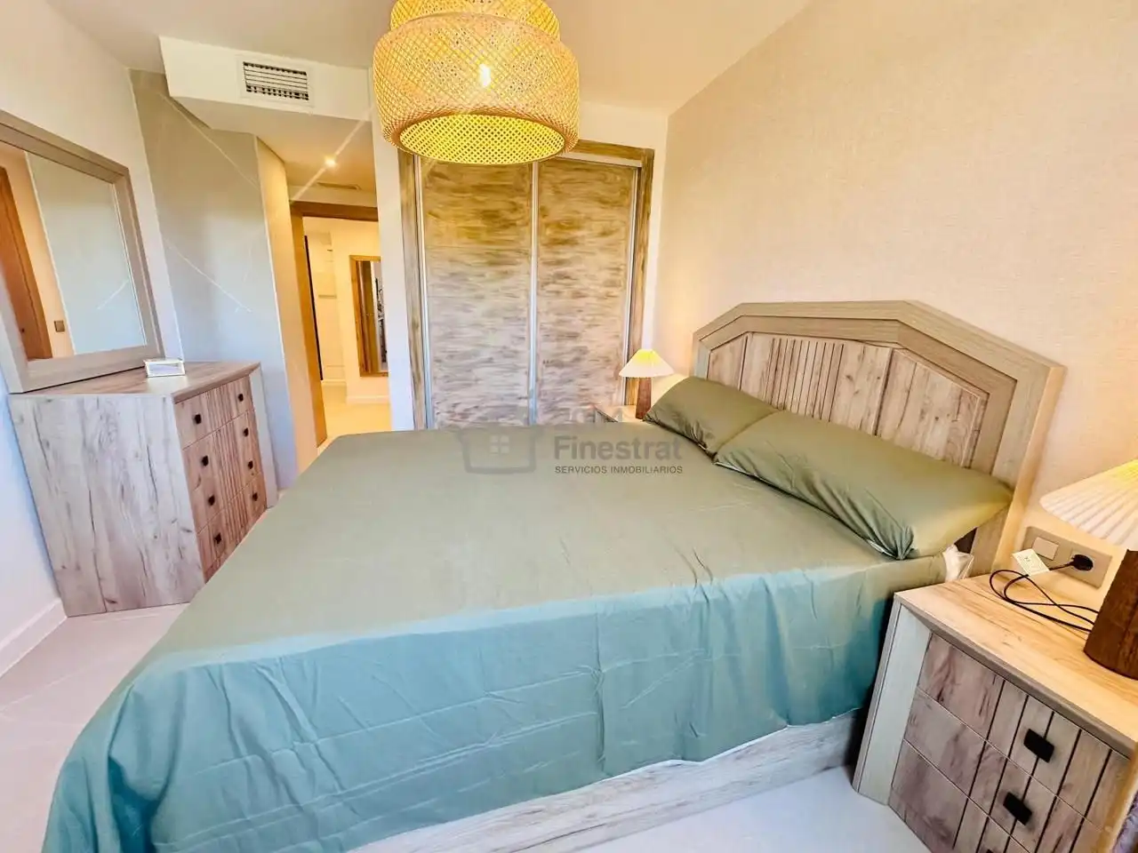 Habitación de Planta baja de alquiler en Callosa d'en Sarrià con Aire acondicionado, Terraza y Amueblado