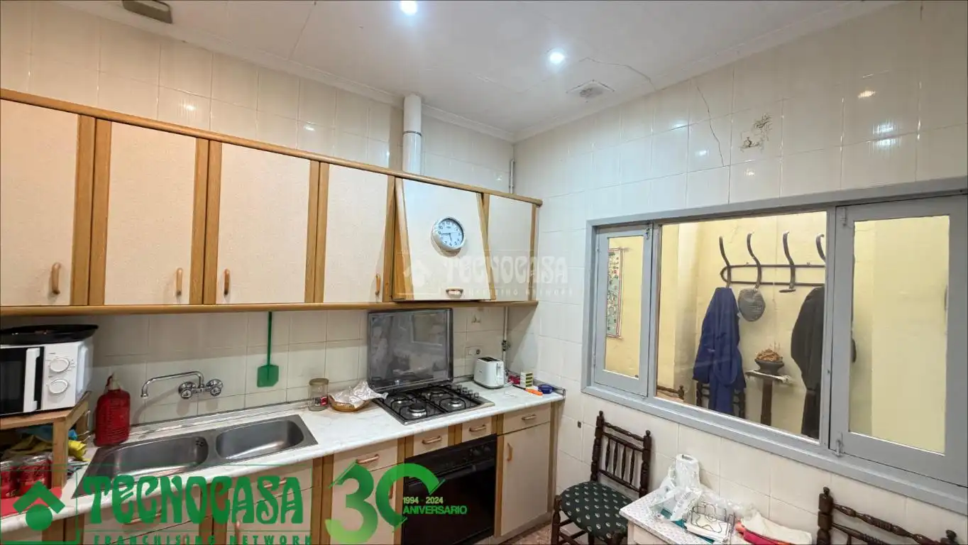 Cocina de Casa adosada en venta en Alcázar de San Juan con Jardín privado y Balcón