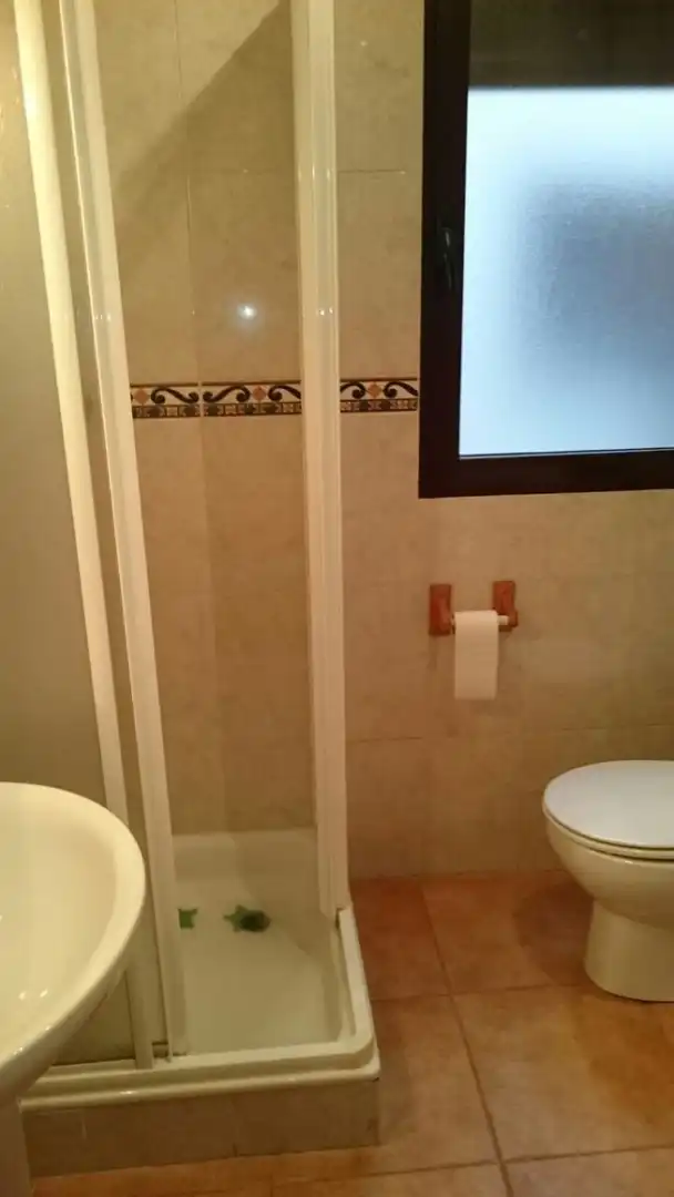 Badezimmer von Wohnung zum Verkauf in Hontanares de Eresma mit Heizung und Möbliert