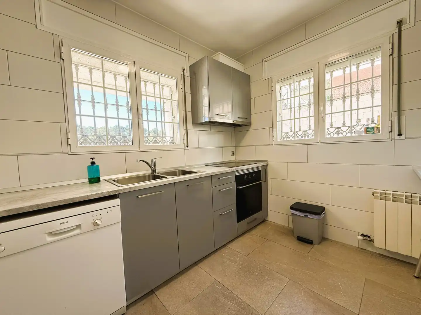 Cocina de Casa o chalet en venta en Lliçà d'Amunt con Aire acondicionado, Calefacción y Jardín privado