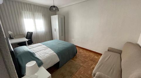 Photo 2 of Flat to share in Calle de Santa Juliana, 40, Bellas Vistas, Madrid