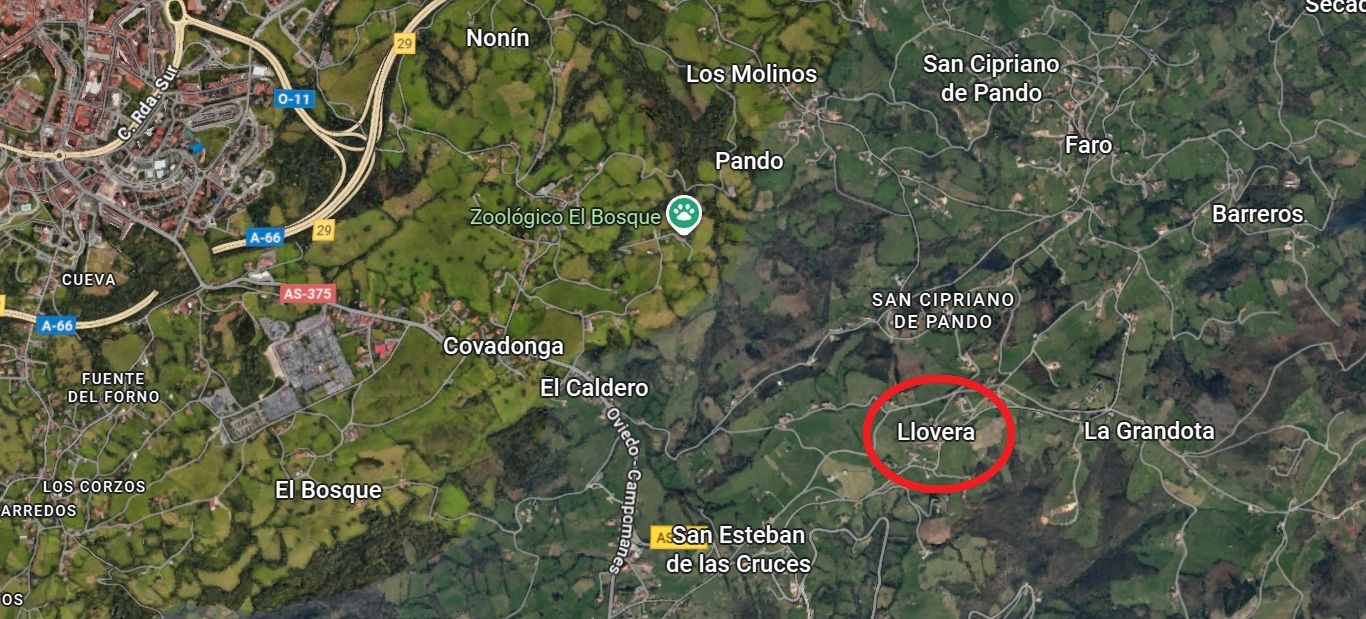 Residencial en venda en Oviedo 