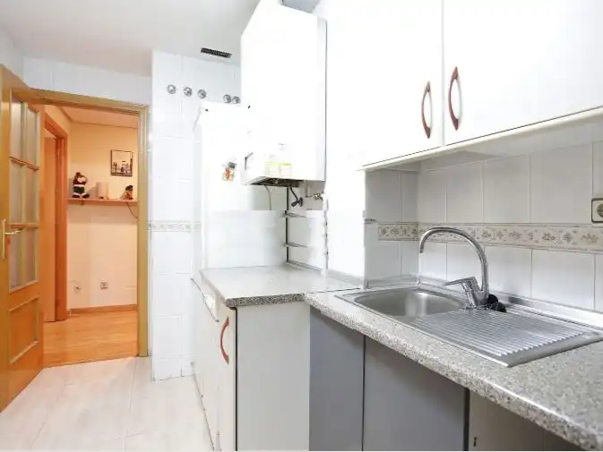 Küche von Wohnung zur Miete in Madrid mit Klimaanlage, Heizung und Privatgarten