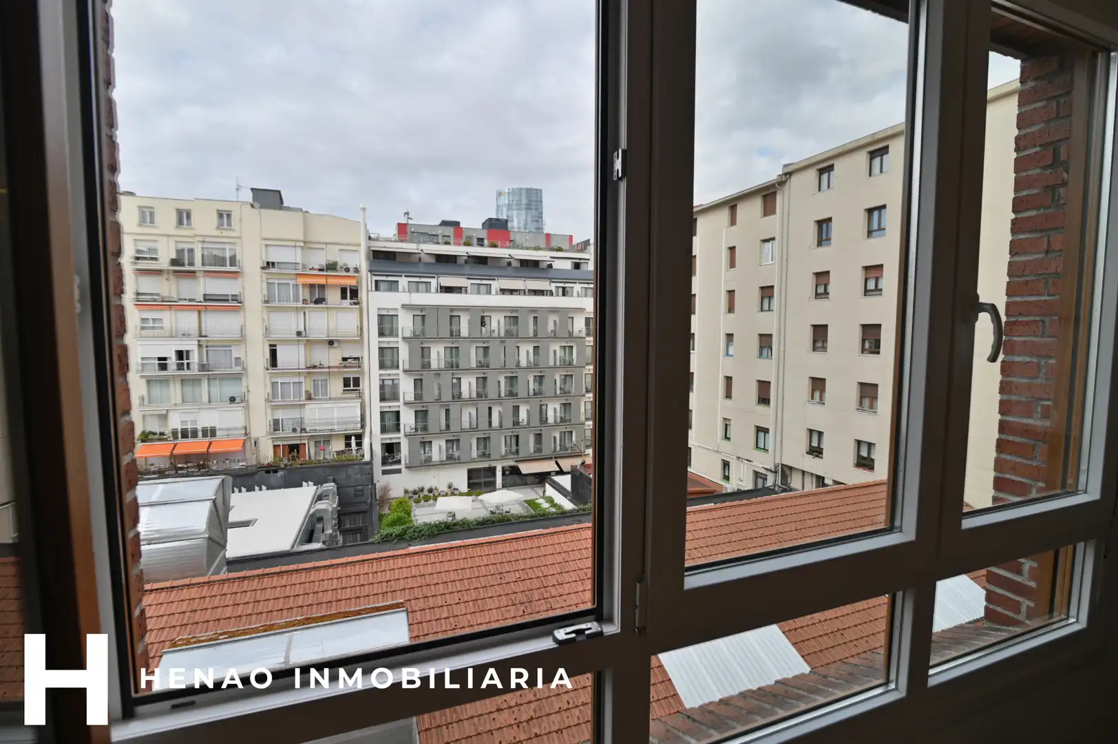 Flat with lift for sale in Rodríguez Arias Kalea, imagen 5