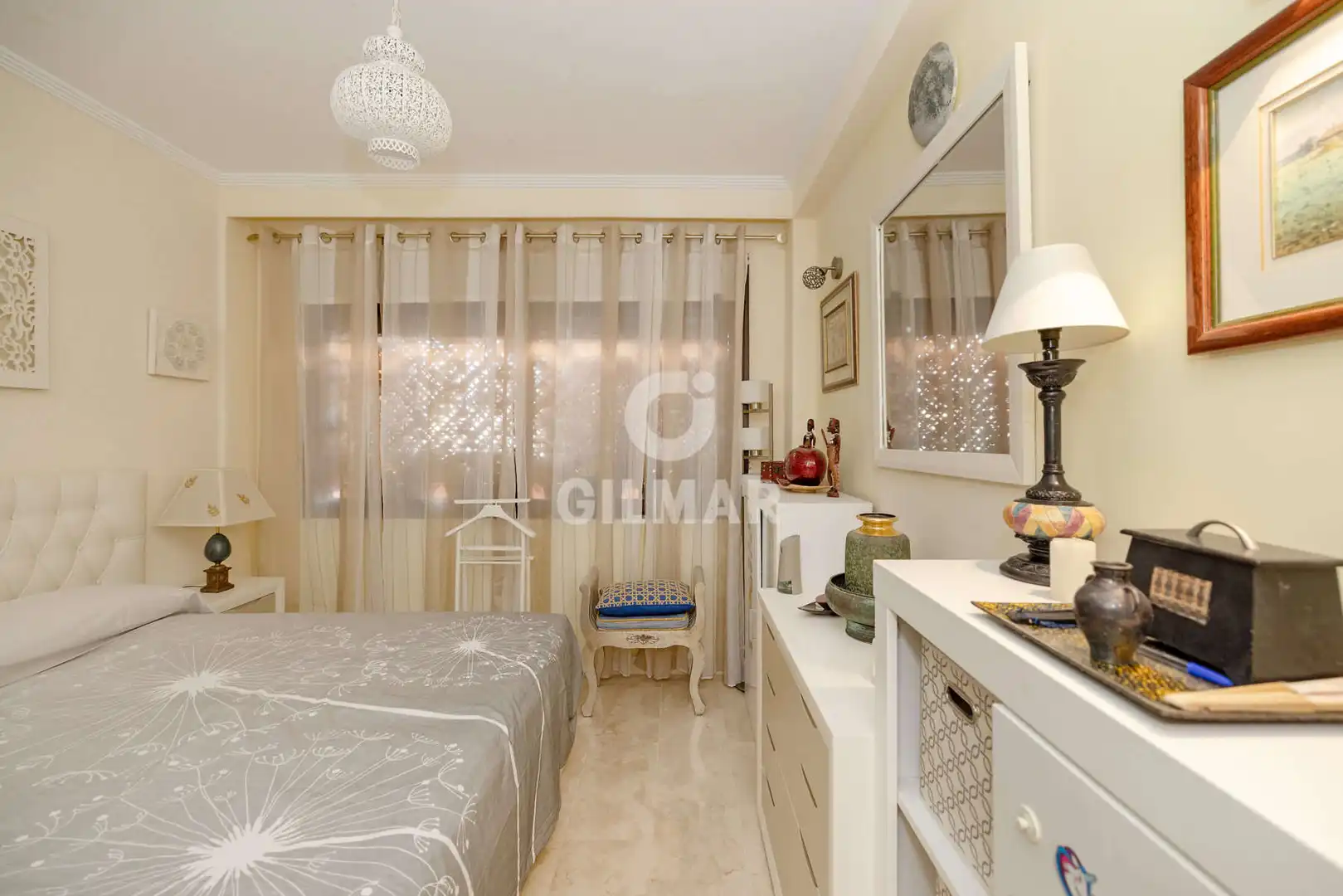 Habitación de Apartamento en venta en Estepona con Calefacción, Jardín privado y Trastero