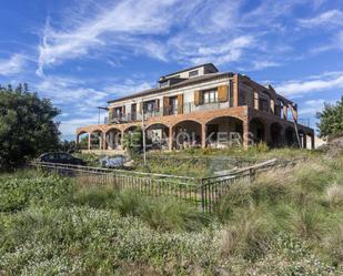 Exterior view of Country house for sale in Vilanova i la Geltrú  with Terrace and Balcony