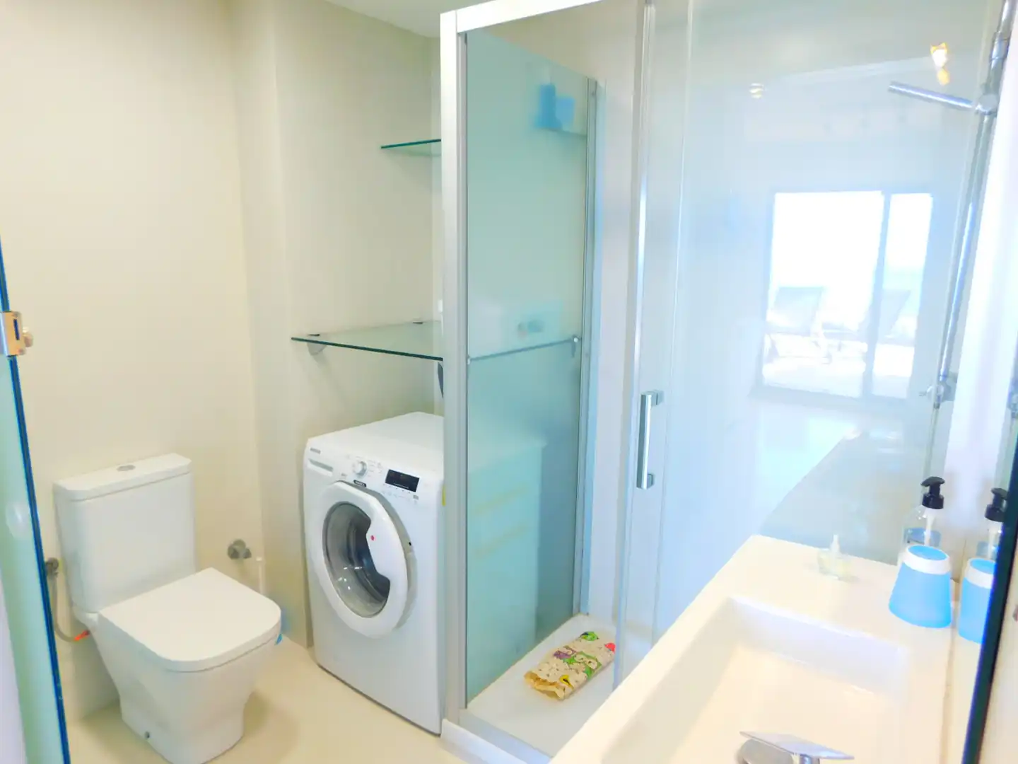 Bathroom of Attic for sale in Roses  with Air Conditioner, Heating and Terrace