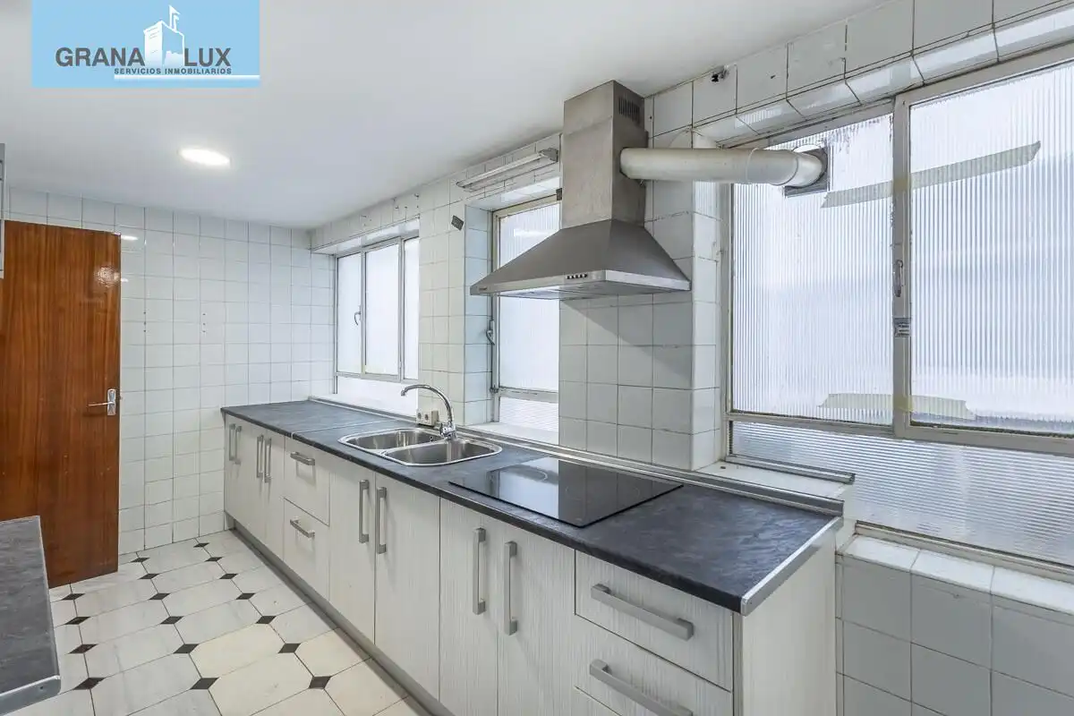 Piso con ascensor en venta en Calle de María Luisa de Dios, imagen 10