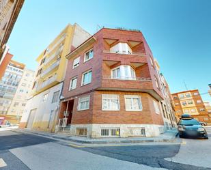 Exterior view of House or chalet for sale in  Zaragoza Capital  with Air Conditioner and Terrace