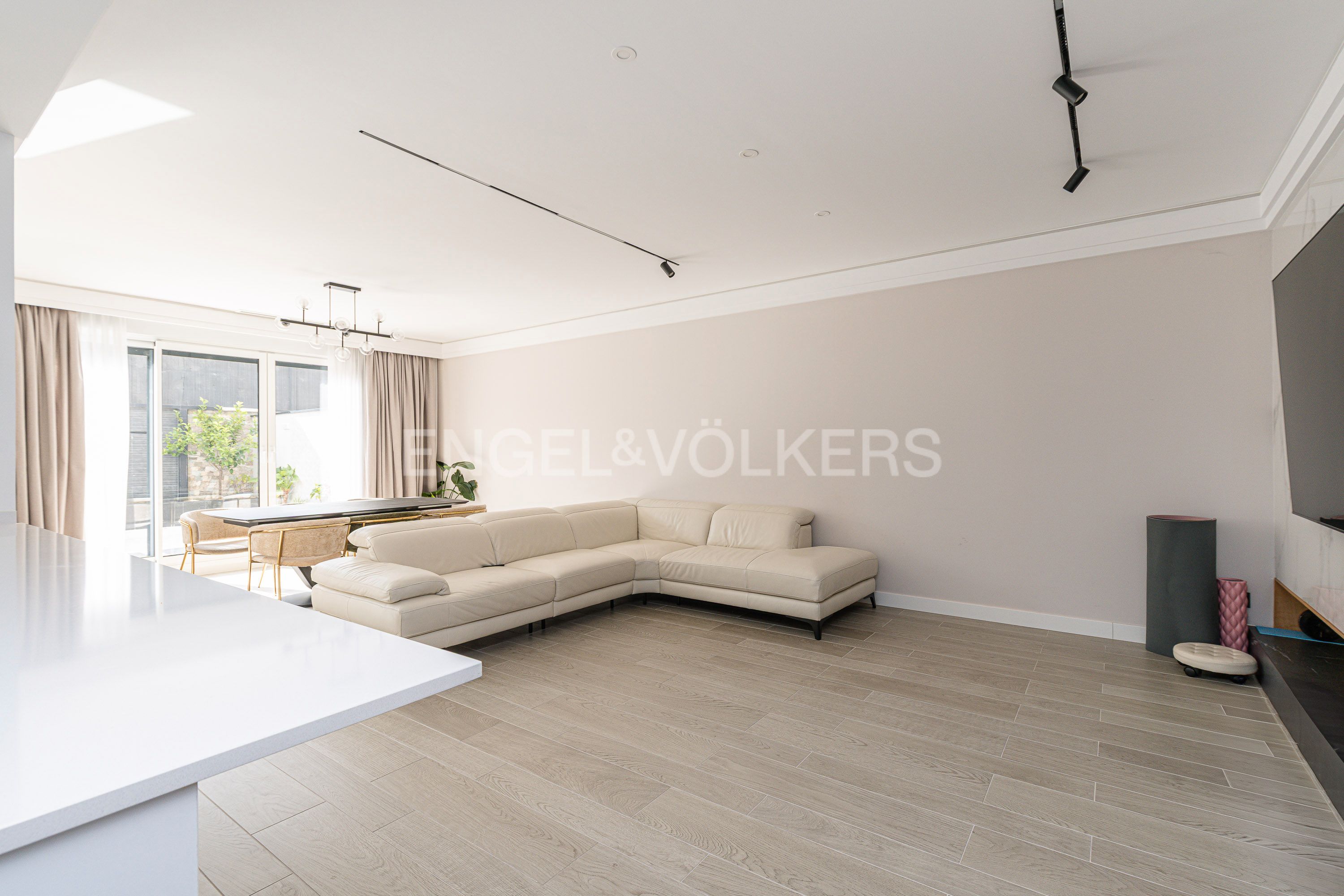 Living room of House or chalet for sale in Boadilla del Monte  with Air Conditioner, Heating and Private garden