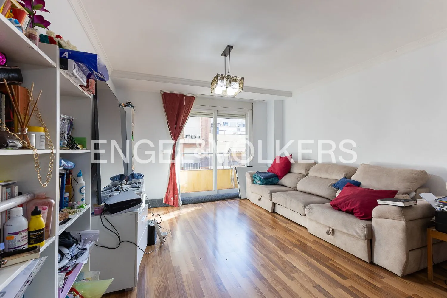 Living room of Flat for sale in  Valencia Capital  with Air Conditioner, Heating and Furnished