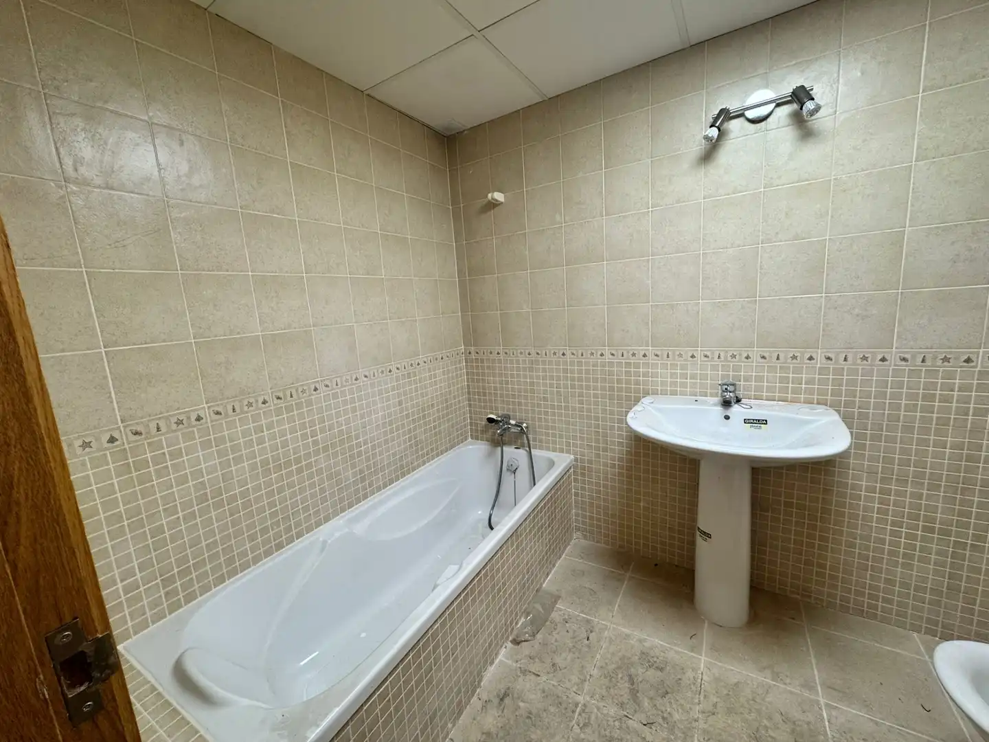 Baño de Piso en venta en Archena con Aire acondicionado, Calefacción y Terraza