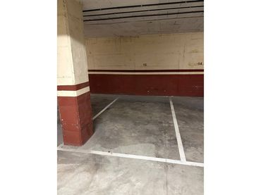 Einzelparkplatz zur Miete in Calle Homs 1