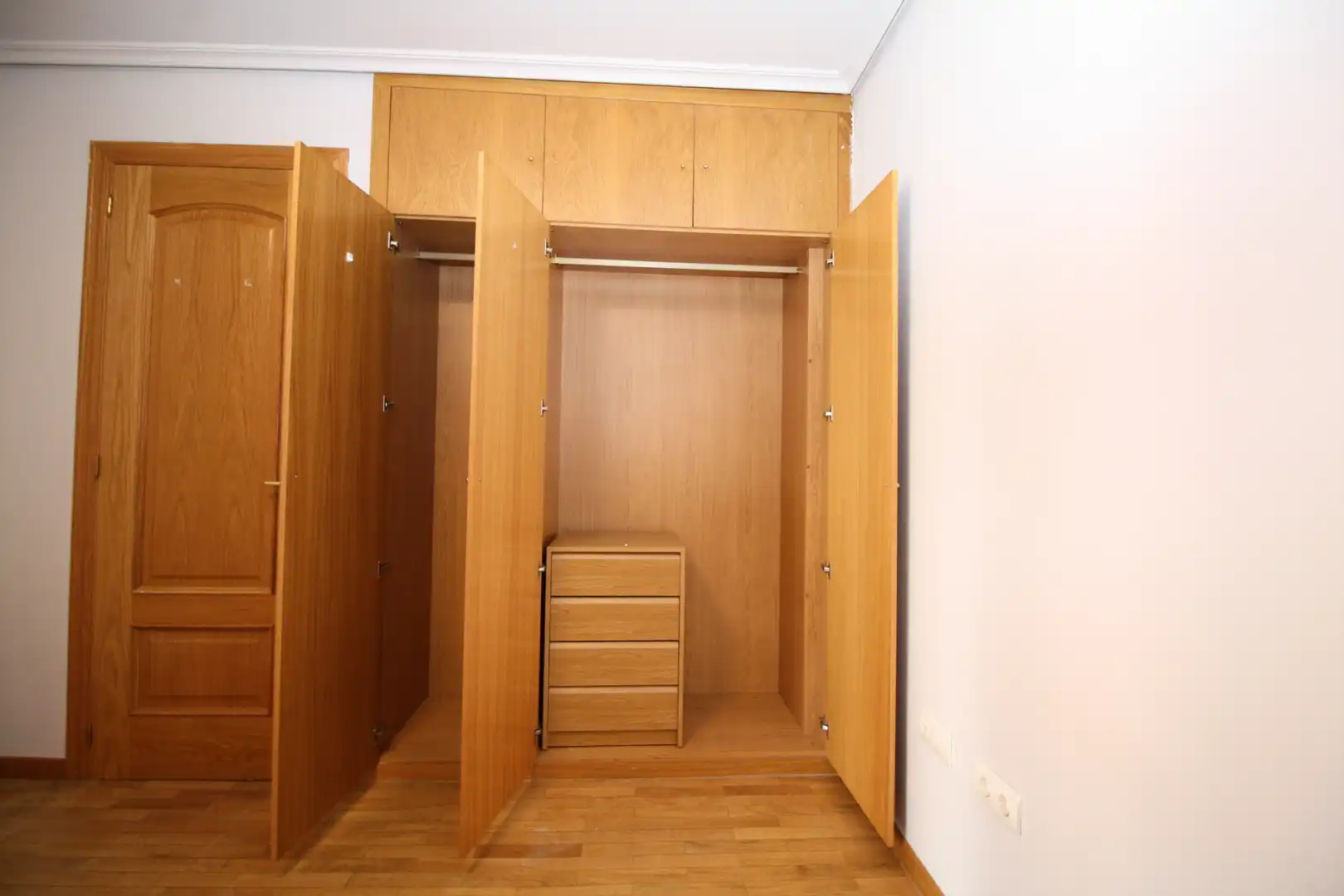 Dormitori de Pis de lloguer en Valladolid amb Calefacció, Parquet i Traster