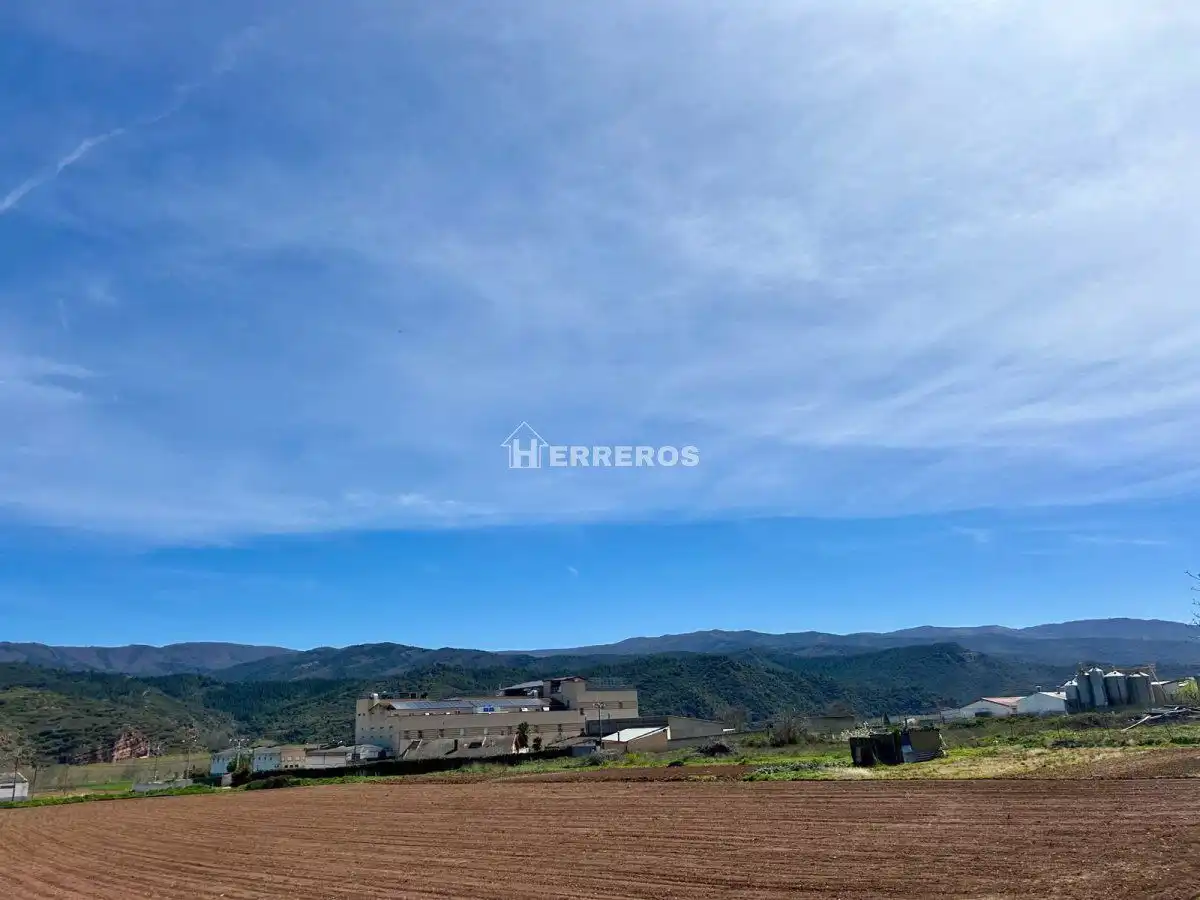 Casa adosada en venta en Baños de Río Tobía con Aire acondicionado, Calefacción y Parquet