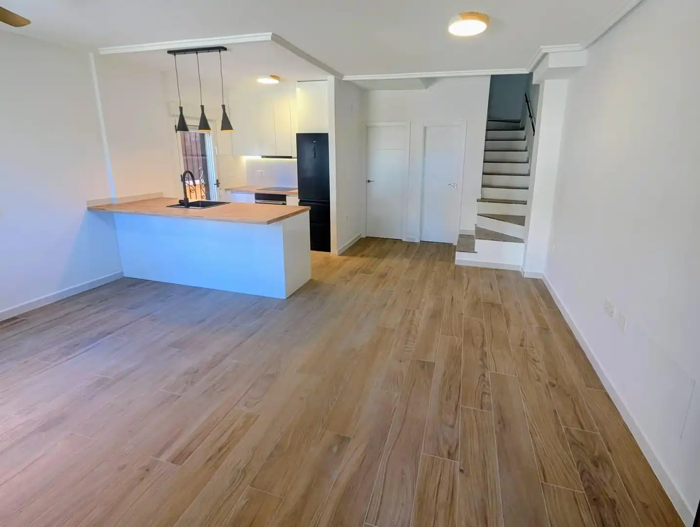 Detached house with pool for sale in Calle  Laguna de Fuentilleja, imagen 6
