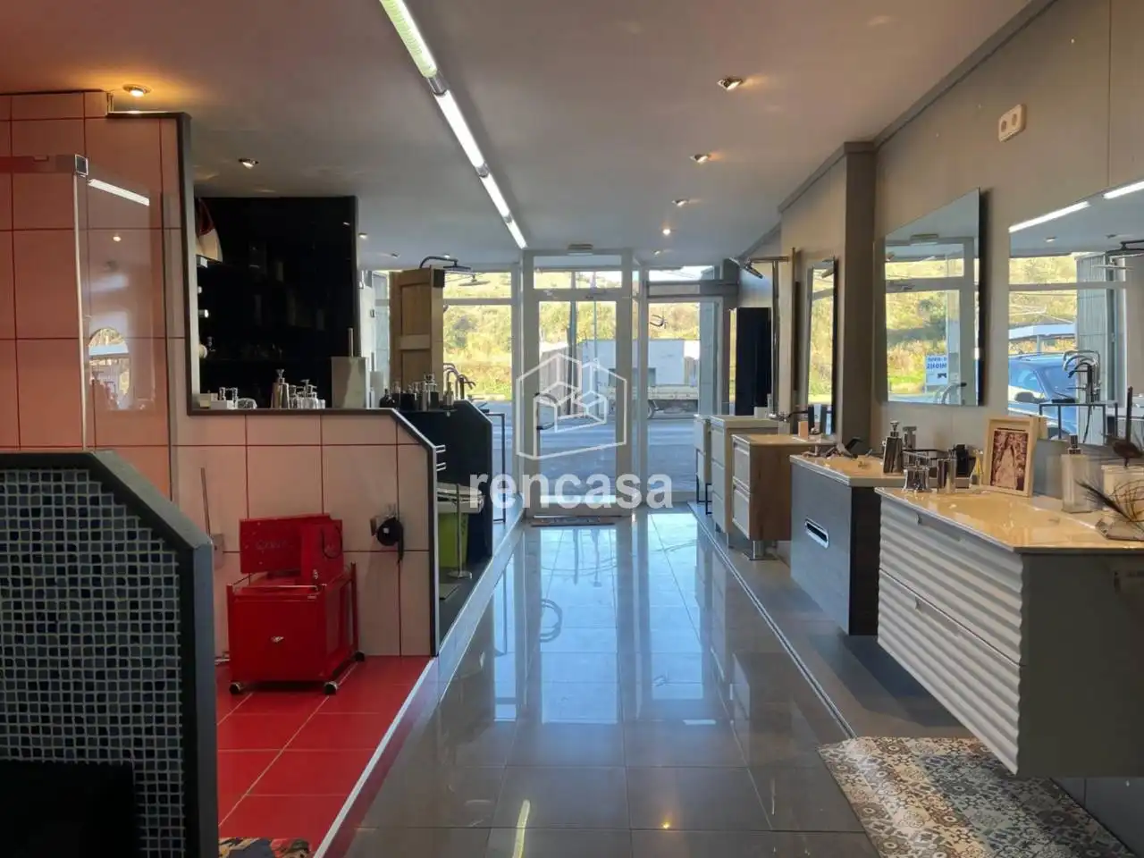 Local comercial en venta en Avenida Lleida