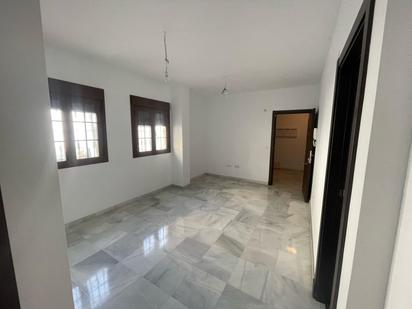Pis en venda en Alcalá de Guadaira amb Parquet, Terrassa i Alarma