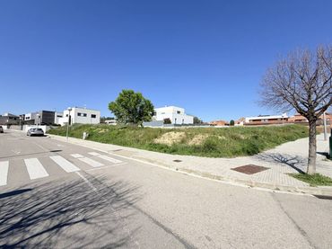 Residential land for sale in Calle Formentera 35