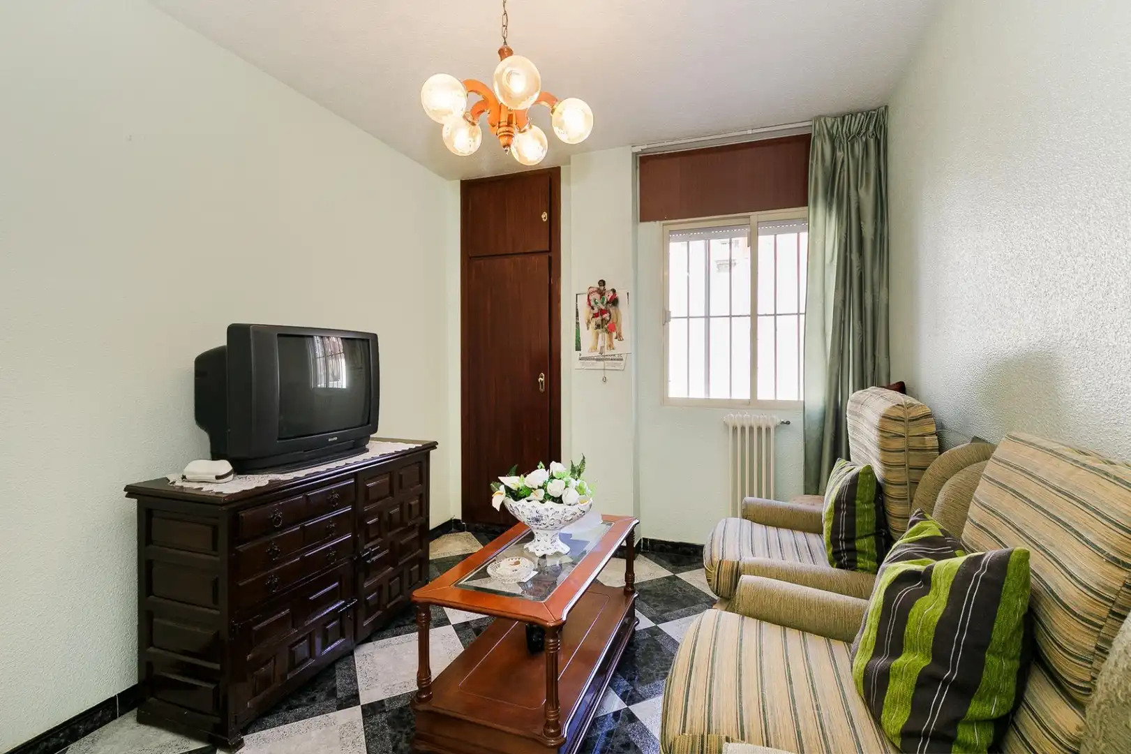 Sala de estar de Piso en venta en Granada con Aire acondicionado y Terraza