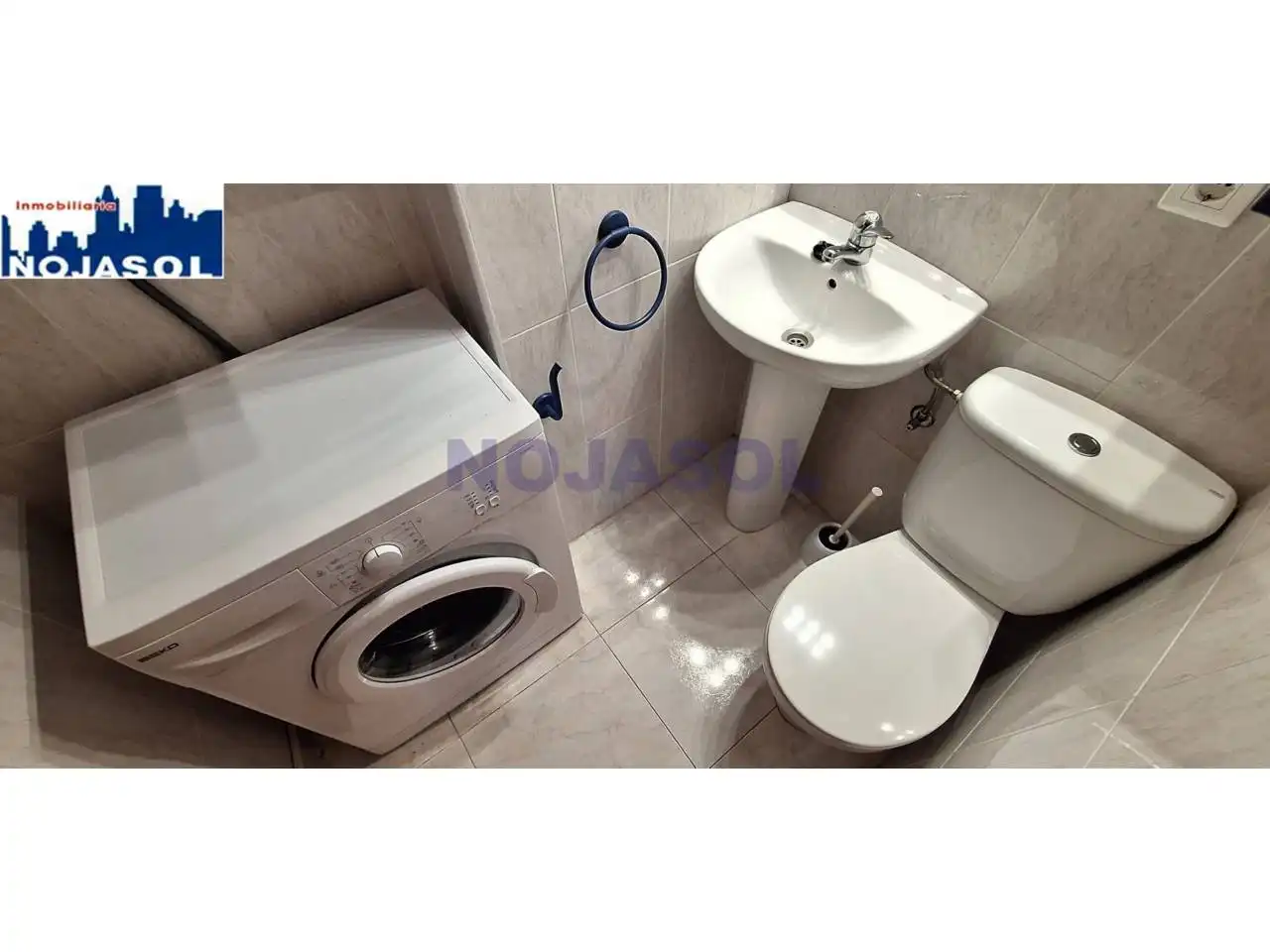 Bany de Apartament de lloguer en Noja amb Calefacció, Jardí privat i Terrassa