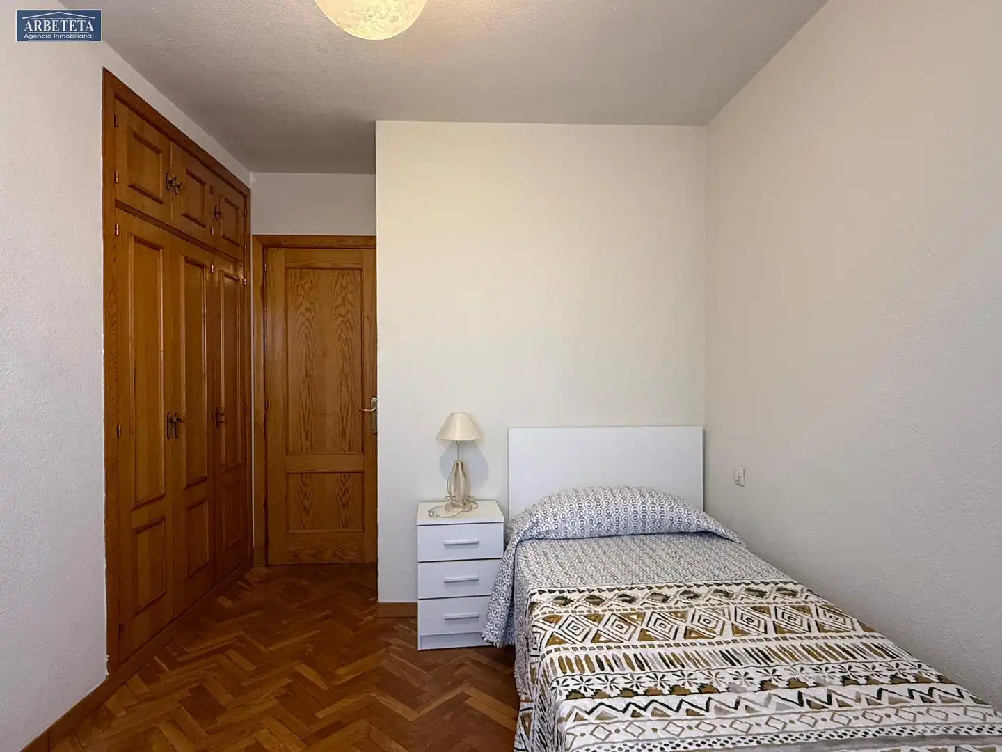 Schlafzimmer von Wohnung zur Miete in Guadalajara mit Parkett