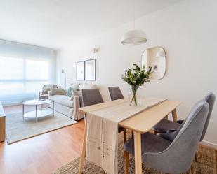 Sala d'estar de Apartament de lloguer en  Madrid Capital amb Aire condicionat