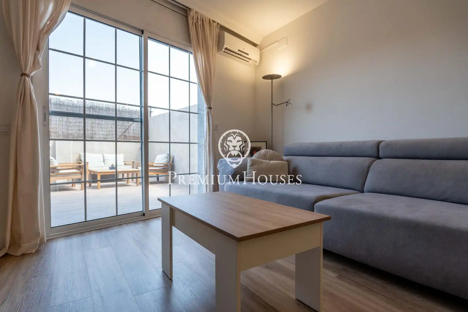 Balcony of Detached homes for sale in Vilanova i la Geltrú  with Air Conditioner, Heating and Storage room