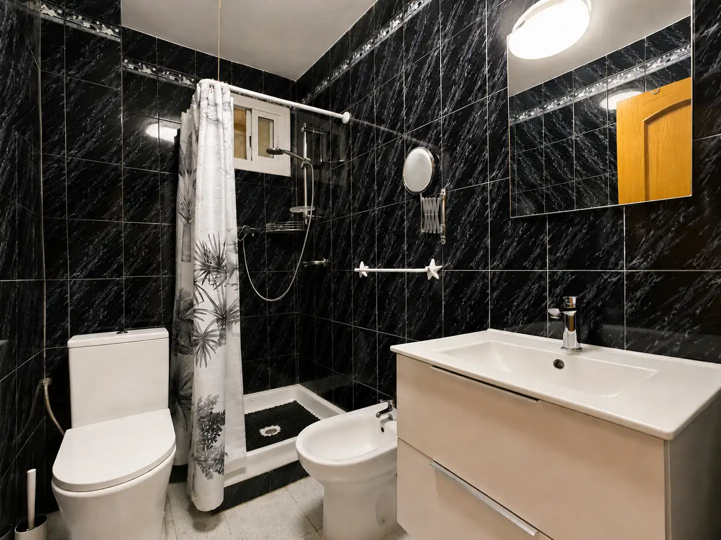 Baño de Piso en venta en Badalona con Amueblado