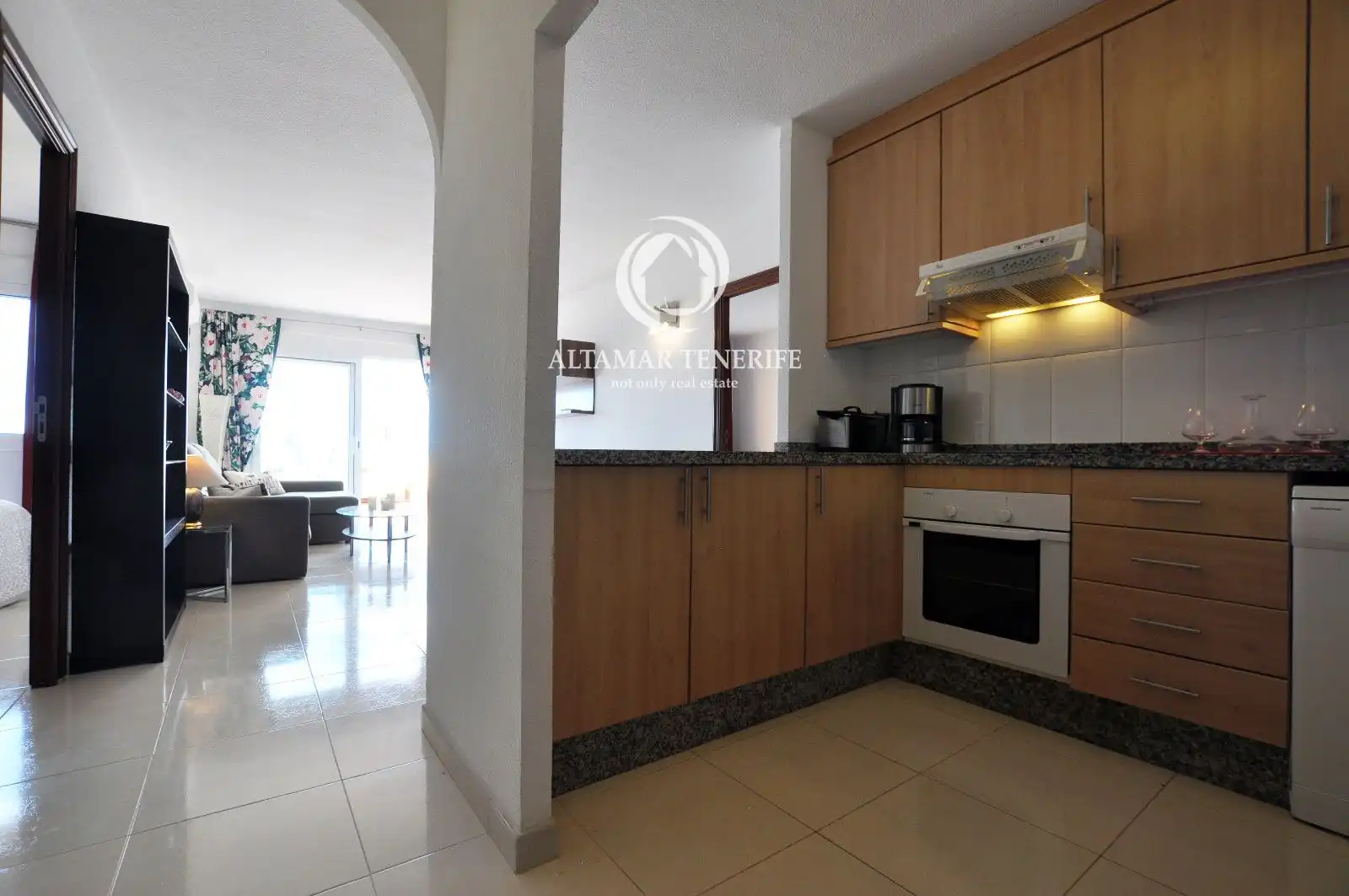 Cuina de Apartament de lloguer en Adeje amb Terrassa, Traster i Piscina
