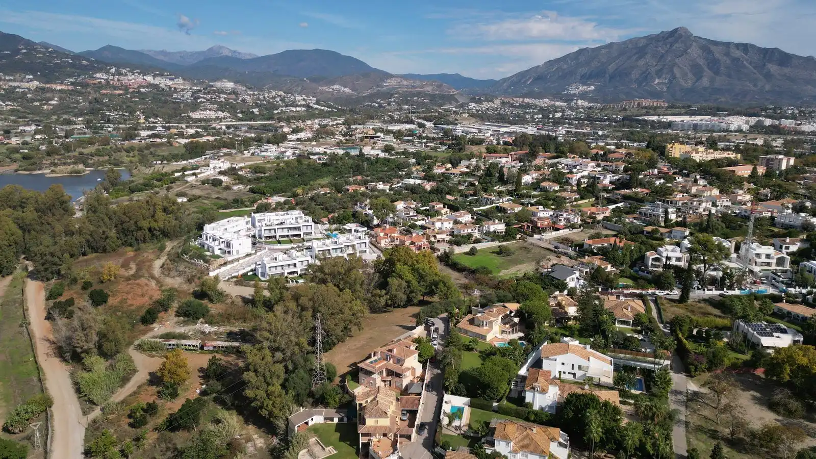 Chalet con piscina en venta en Avenida Pablo Ruiz Picasso 11, imagen 8