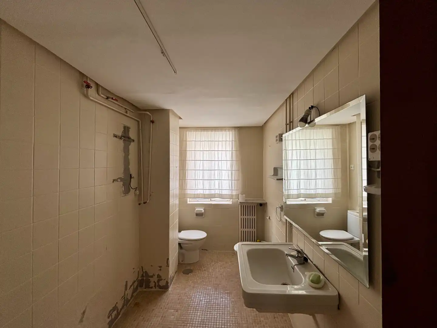 Baño de Piso en venta en Málaga con Terraza y Balcón