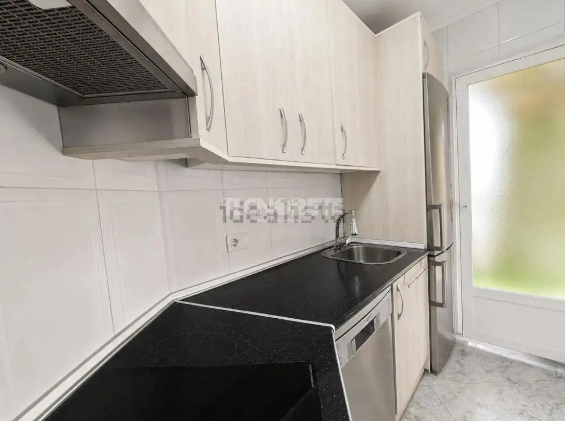 Kitchen of Flat for sale in Valdemoro  with Terrace